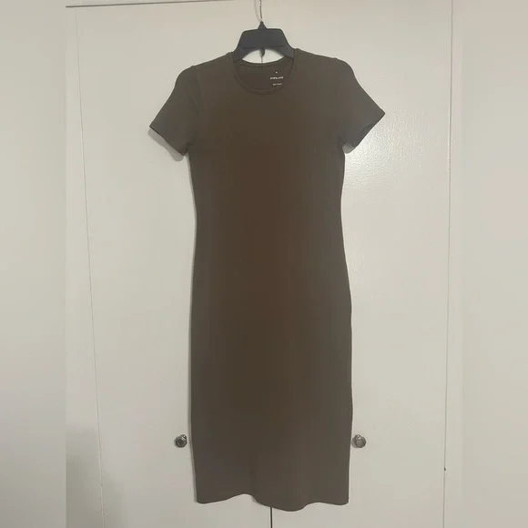 Everlane The Form Dress - Picture 3 of 13